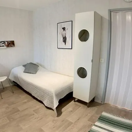 Kaupunkikoti 3-room A3 דירה קמי