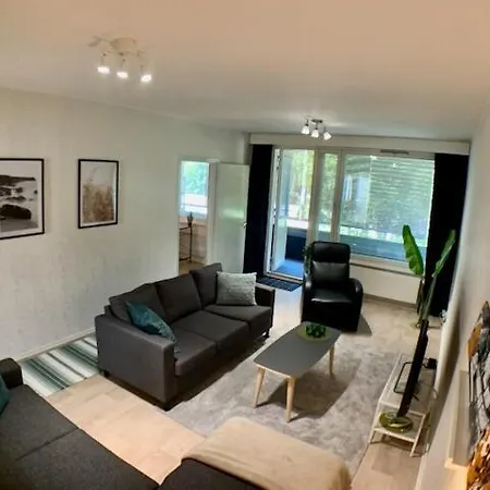 Kaupunkikoti 3-room A3 דירה